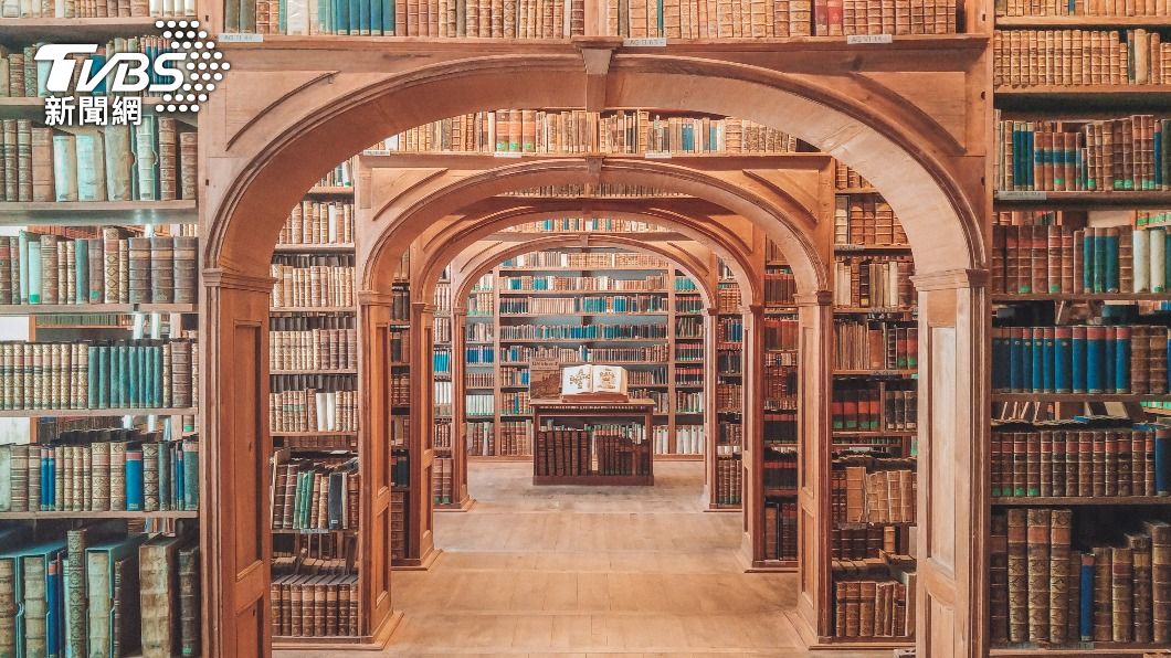 人生必去的十大特色圖書館出爐。（示意圖／shutterstock達志影像）
