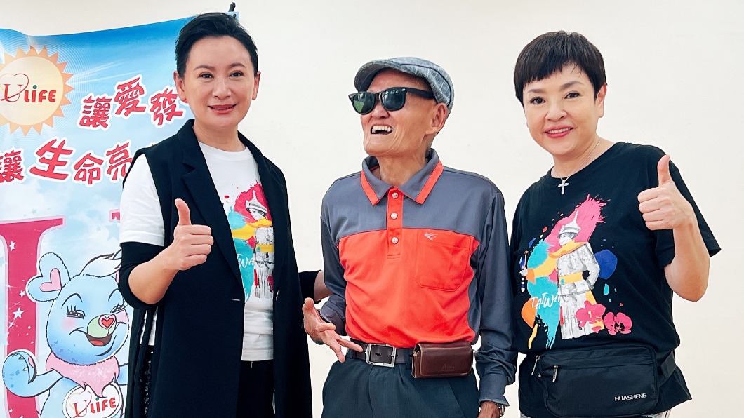 同框李炳輝、紀麗如送暖！陳亞蘭「無預警現身」長輩嗨炸