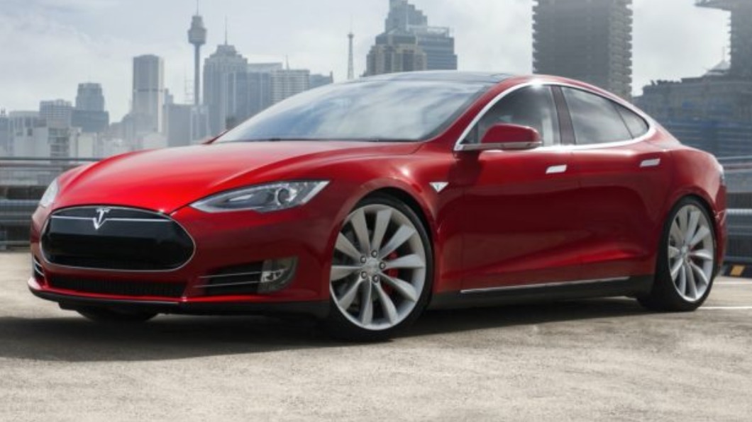 鄭伊健後續也購入Tesla Model S。（圖／翻攝自Tesla）