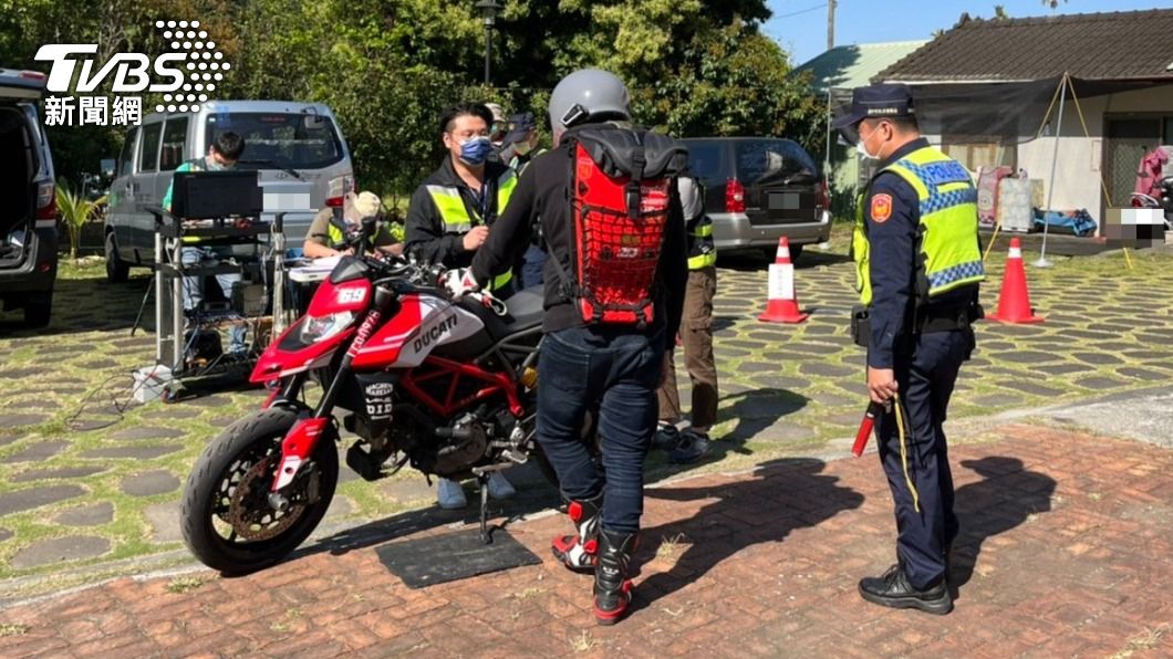 跑山瘦荷包?「台21線」重機聖地 2小時罰10件噪音改裝車