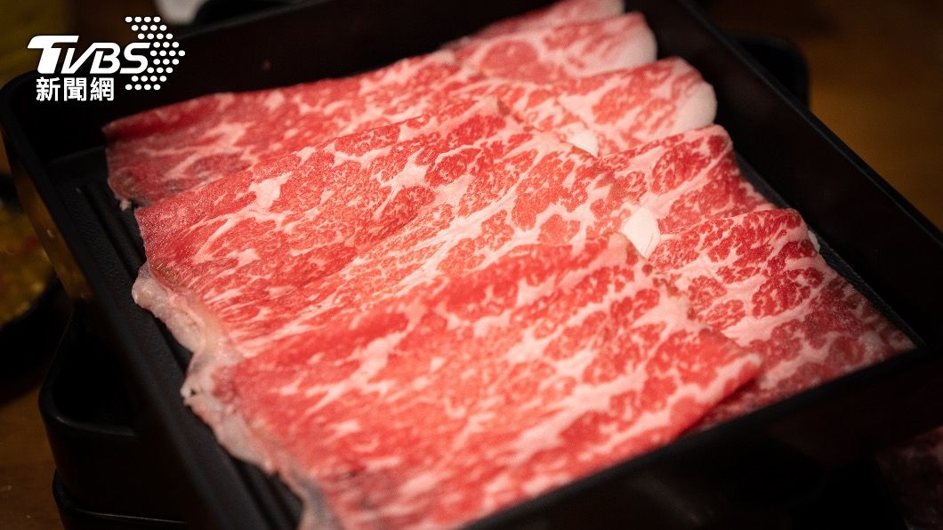 直接供應飲食場所販售重組肉、注脂肉食品要顯著標示。(示意圖/shutterstock達志影像)