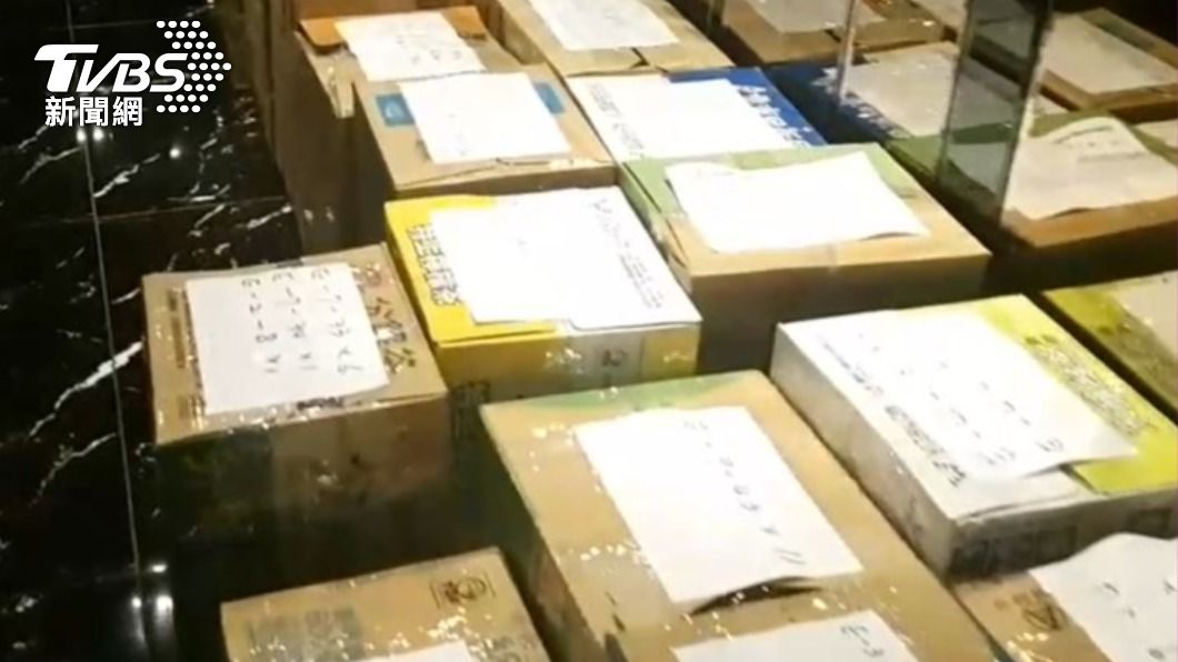 檢察官認為,這次查扣的10罐假酒無法確定是否為吳姓總務遭逮後所混充。(圖/TVBS)