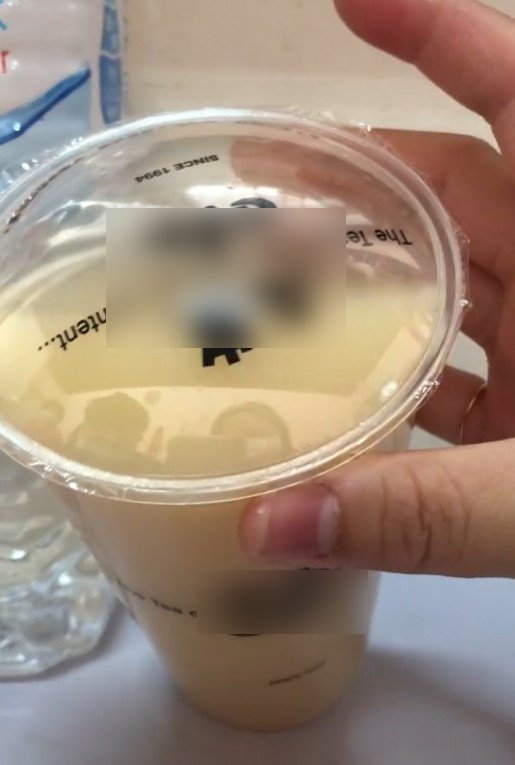 該杯手搖飲就像未爆彈般，看起來隨時會爆炸。（圖／翻攝自Tik Tok）