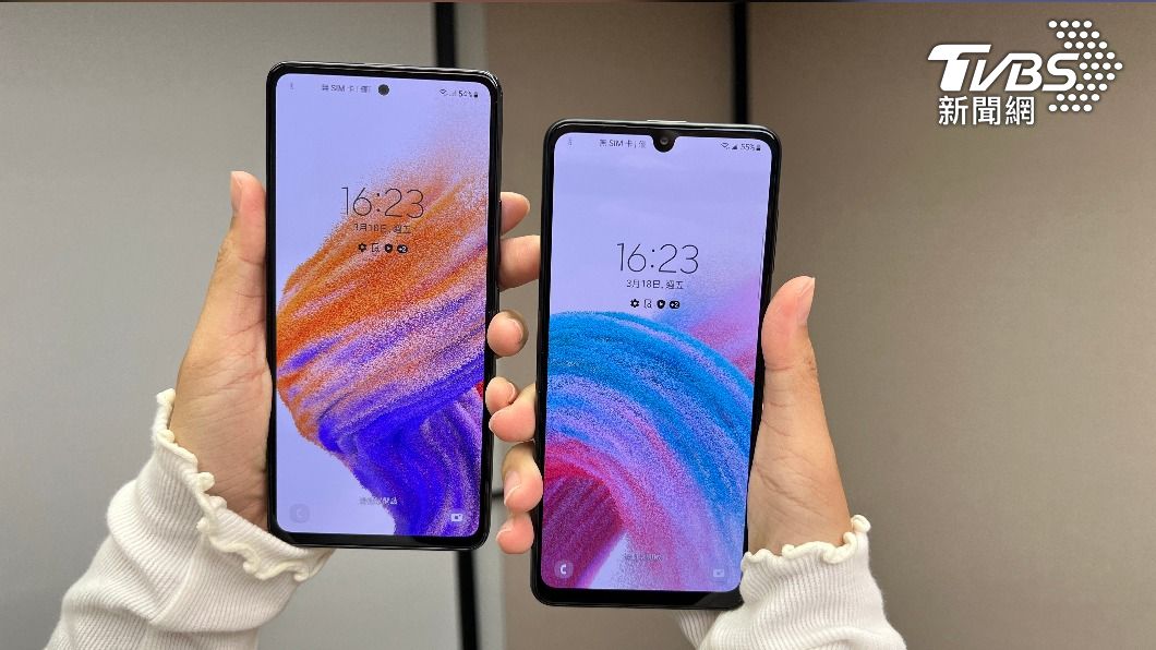 分別搭載6.4吋U極限全螢幕、90Hz螢幕更新率以及6.5吋O極限全螢幕、120Hz螢幕更新率。(圖/TVBS)