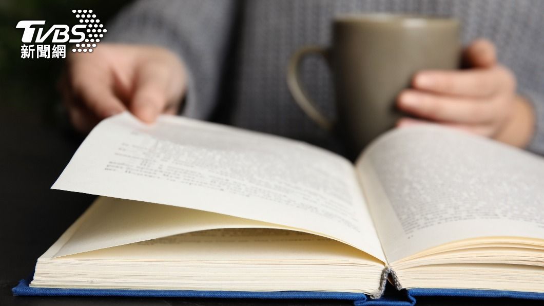 近年有越來越多的網路創作者投入線上說書。（示意圖／shutterstock達志影像）