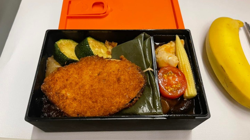 鳴日號便當遭疑「食安問題」 雄獅:已檢討餐飲內容