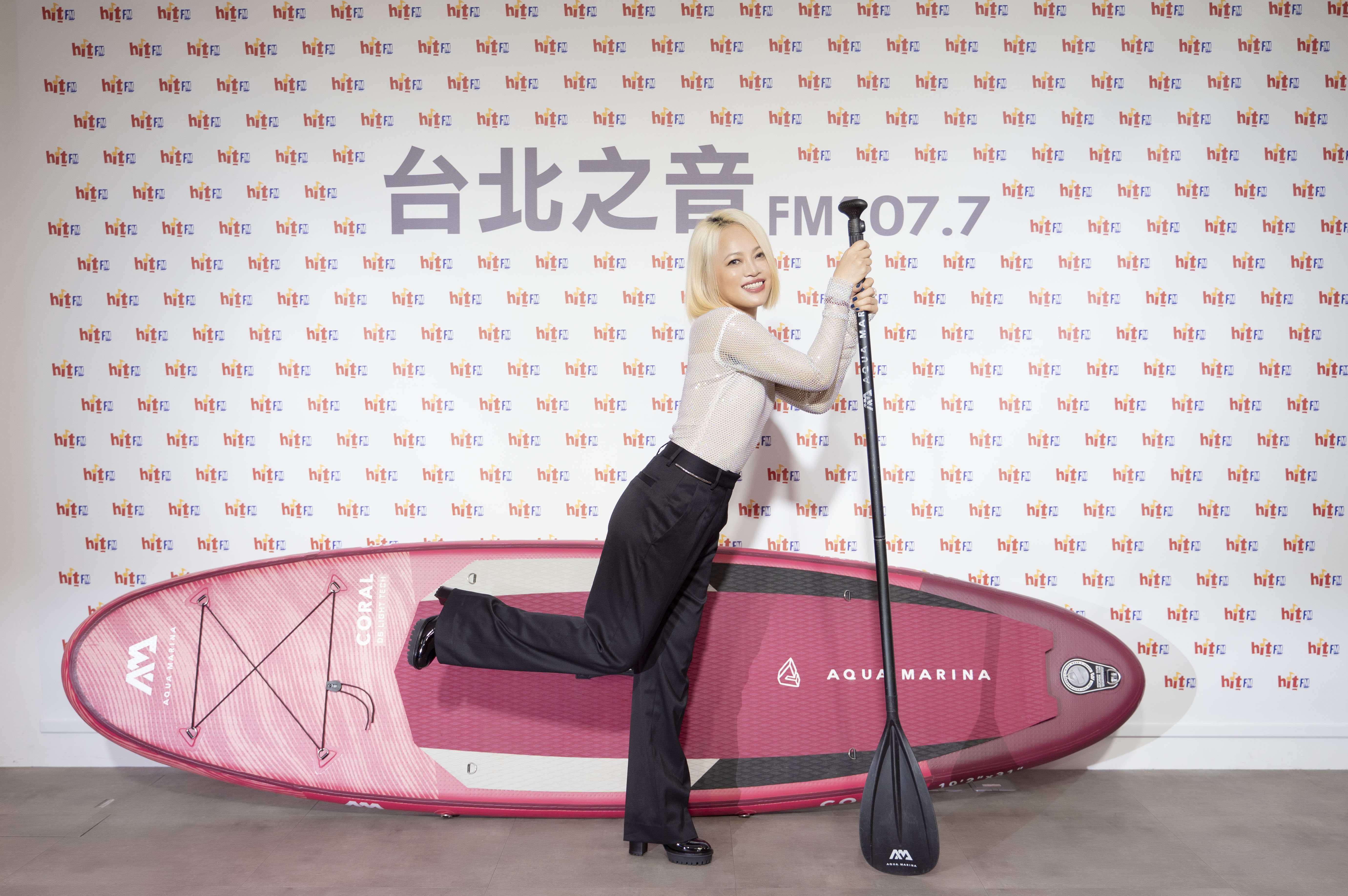戴愛玲坦言目前沒有對象,未來的事都順其自然。(圖/Hit Fm聯播網提供)
