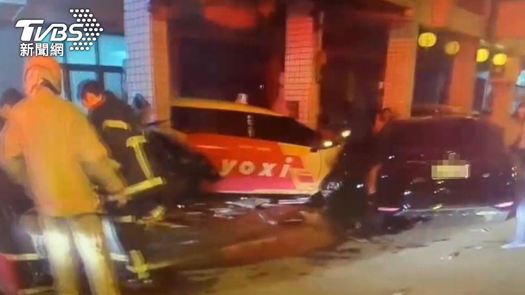 爛醉還開車回家!少年仔酒駕連撞5車 酒測值達0.83