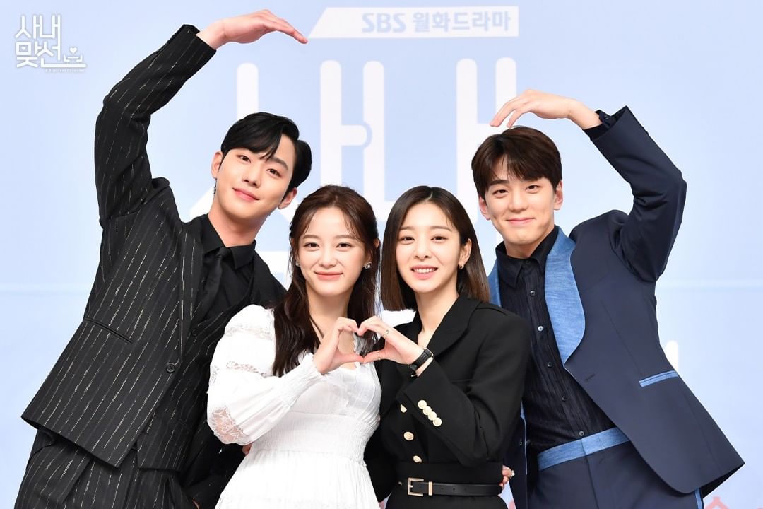 4條CP線同樣充滿科學反應。(圖/翻攝sbsdrama.officialIG)