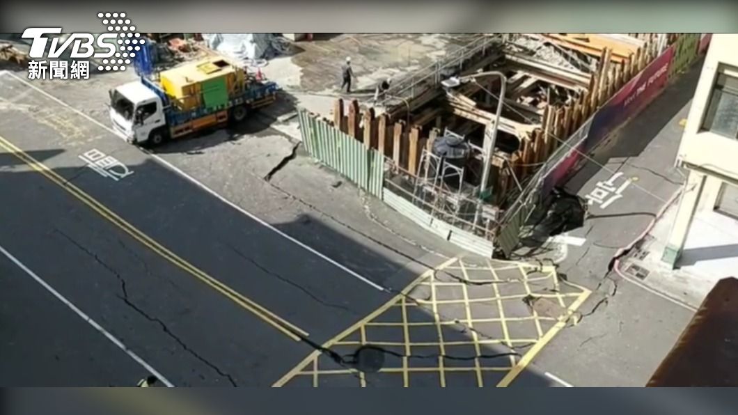 高雄前金工地周邊二度塌陷　市府初判8戶成危樓須拆