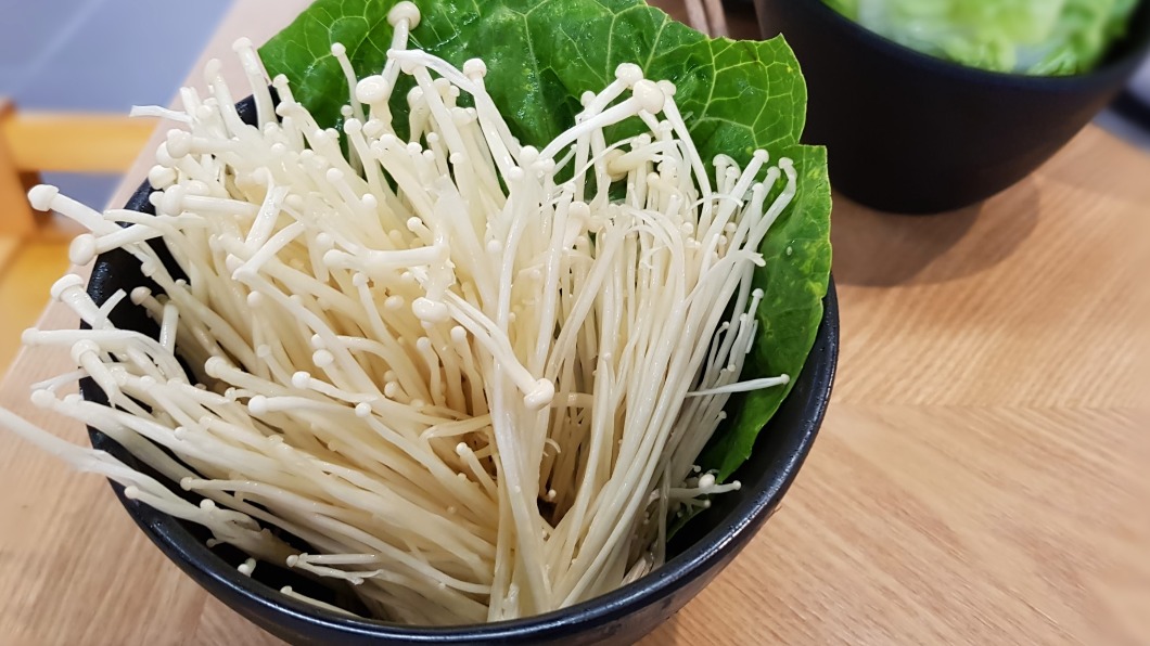 金針菇。（示意圖／shutterstock達志影像）