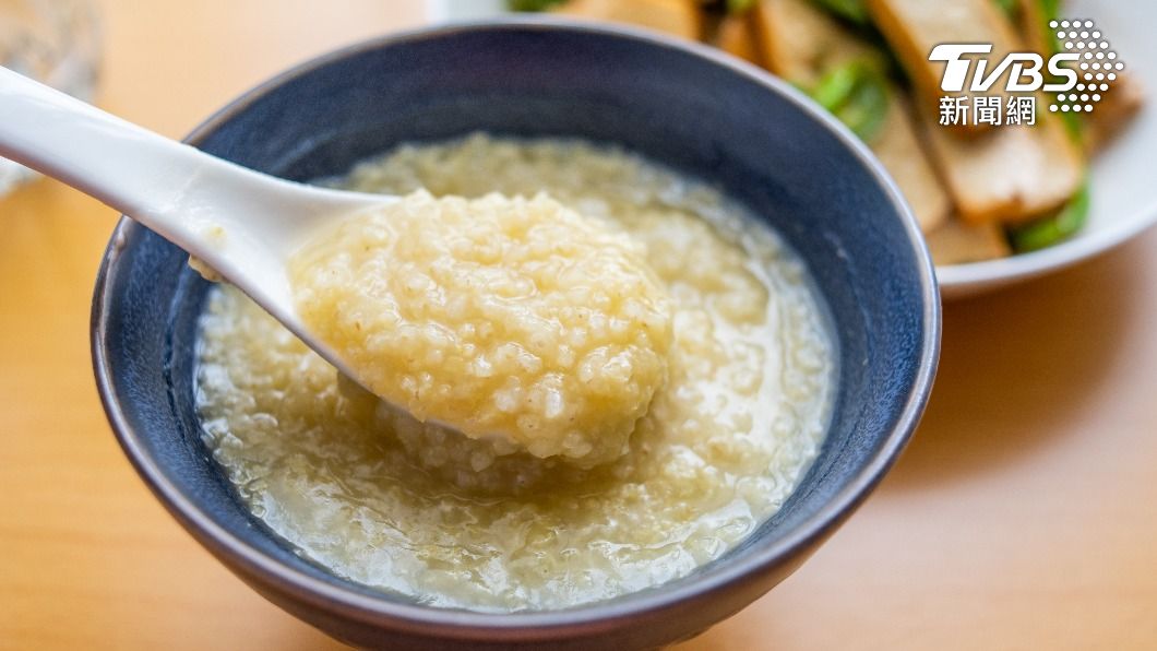 小米粥健脾祛濕,益胃止瀉。(示意圖/shutterstock達志影像)