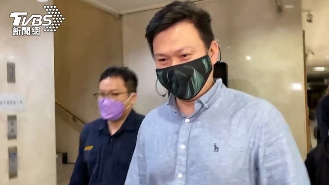 前時代力量黨員、紐約新創工程師蕭新晟複訊後20萬元交保。（圖／TVBS）