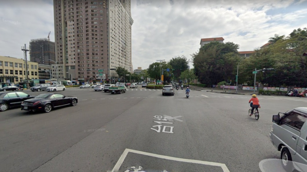 該路段限速40。(圖/翻攝自GOOGLE街景)