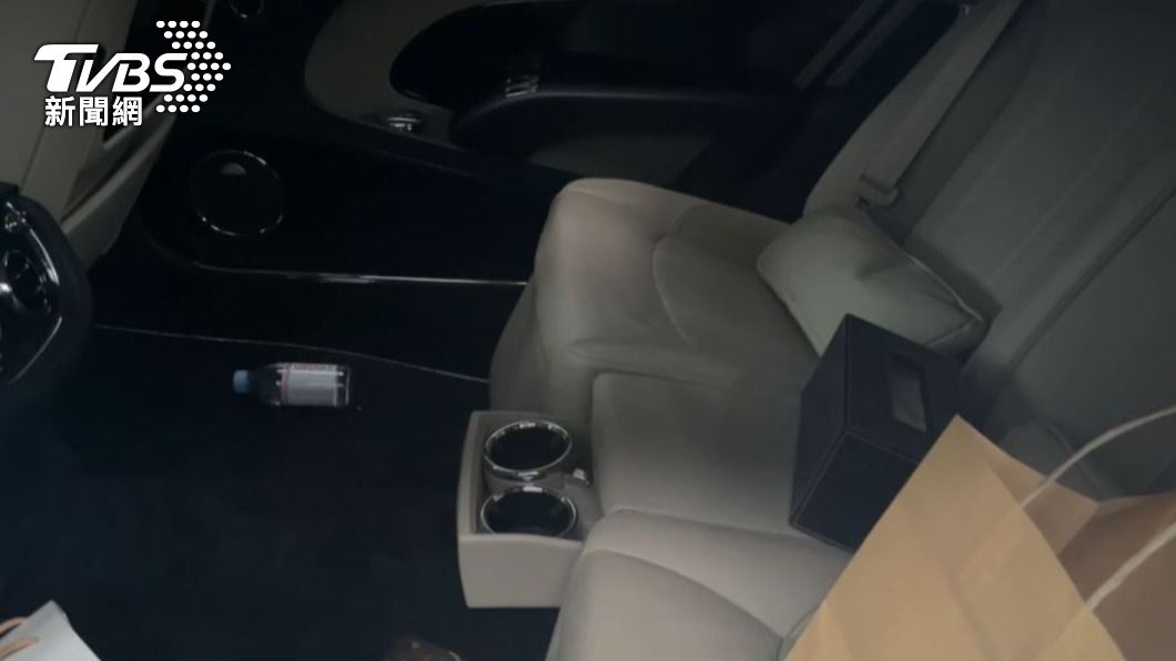 賓利轎車車內被開槍。（圖／TVBS）