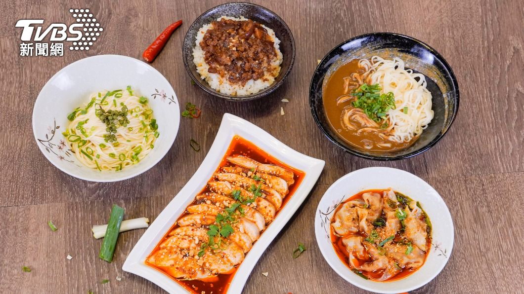 忠孝店試賣新品川菜美饌系列產品。(圖/馬辣提供)
