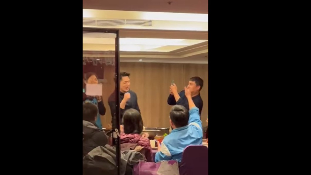 還沒選北市就出包!餐會「無罩」喊凍蒜 蔣萬安道歉