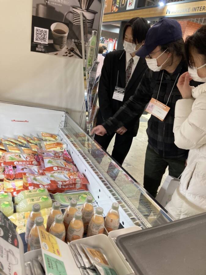 「蕃茄村」展示各式台灣傳統小吃,日本幾個大型連鎖超市通路表達高度興趣,目前密切洽談中,可望把台式早午餐美食帶進日本。(圖/蕃茄村提供)