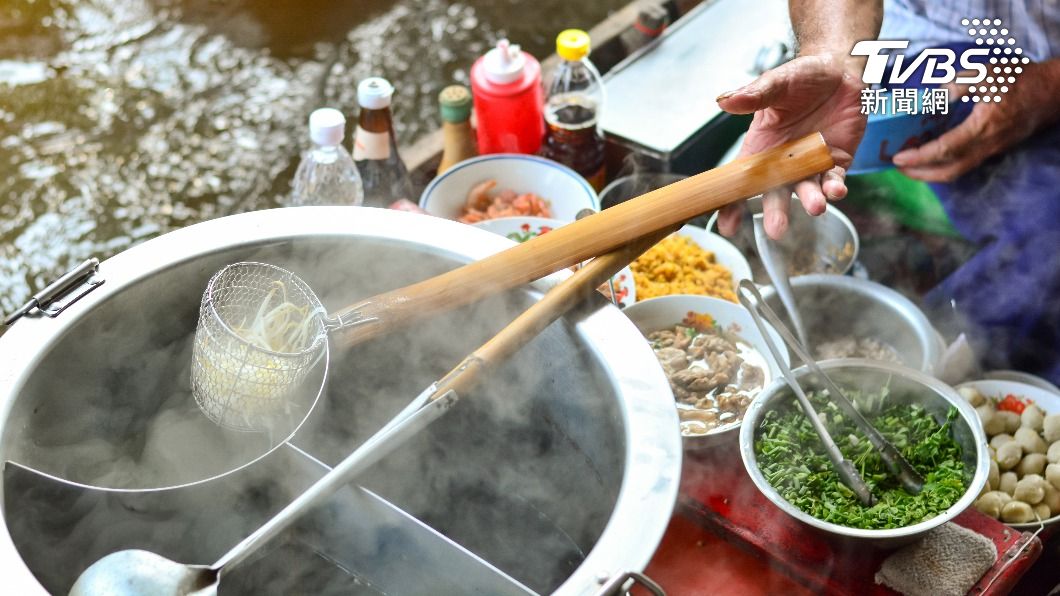 現在原物料上漲不少小吃店家都漲價了。（示意圖／shutterstock達志影像）