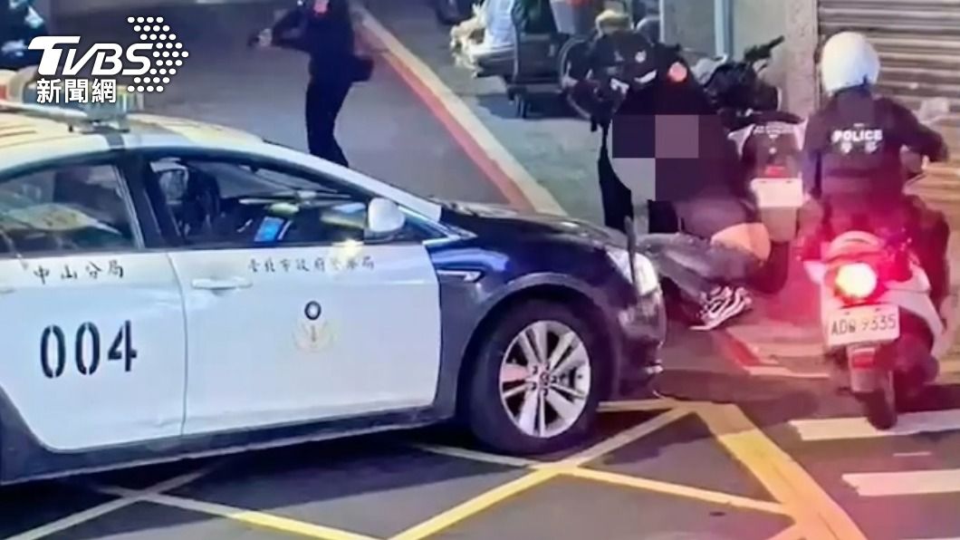警方逮捕2名犯嫌。（圖／TVBS）
