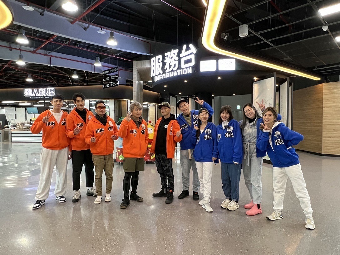 李家慶、李迪恩、高山峰、王仁甫、孫協志、許孟哲、狄鶯、峮峮、張棋惠、「豆花妹」蔡黃汝。（圖／中視提供）