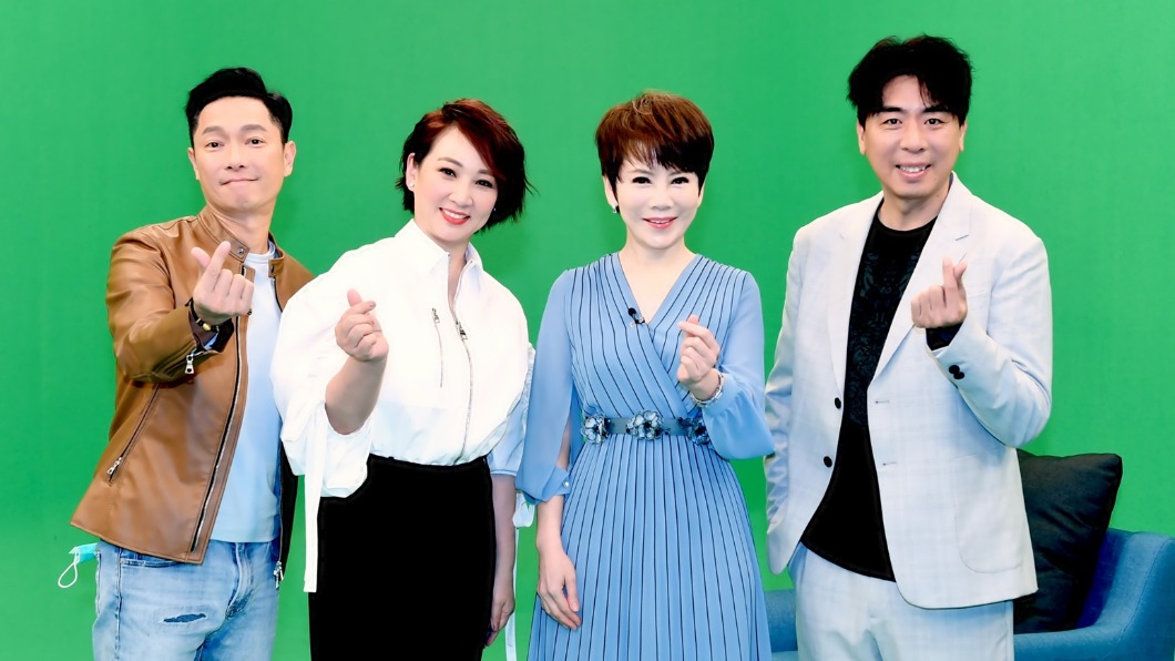 郁方(左二)大讚大S勇敢。(圖/華視提供)