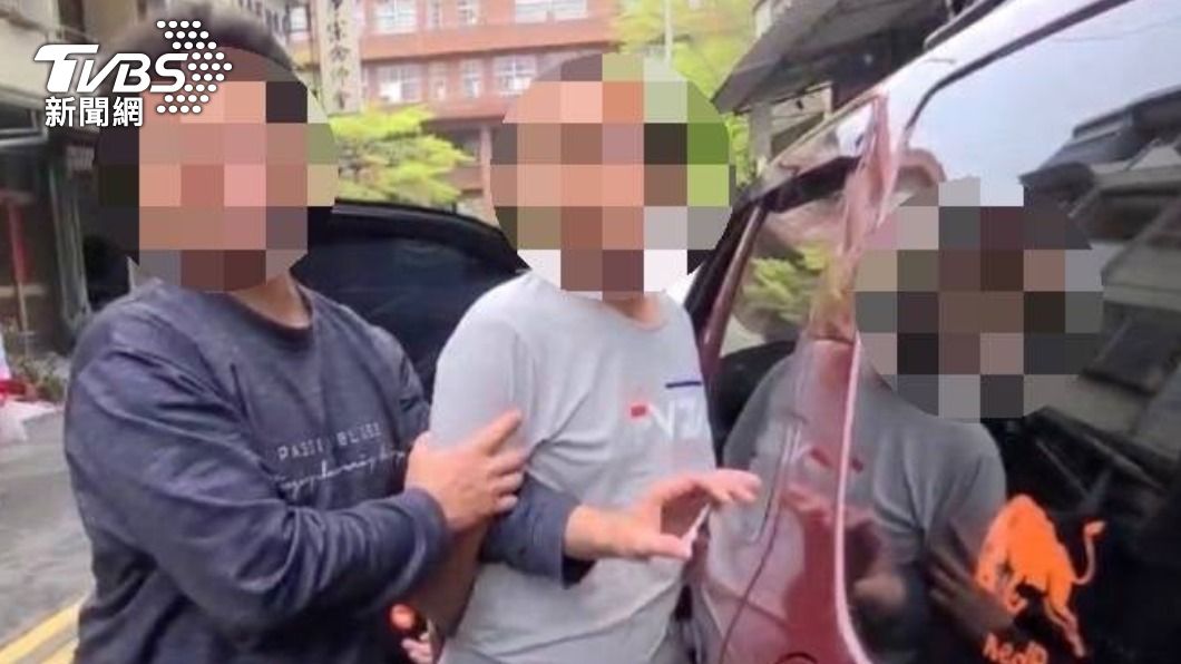 溫男因交通事故遭警發現身份。（圖／TVBS）