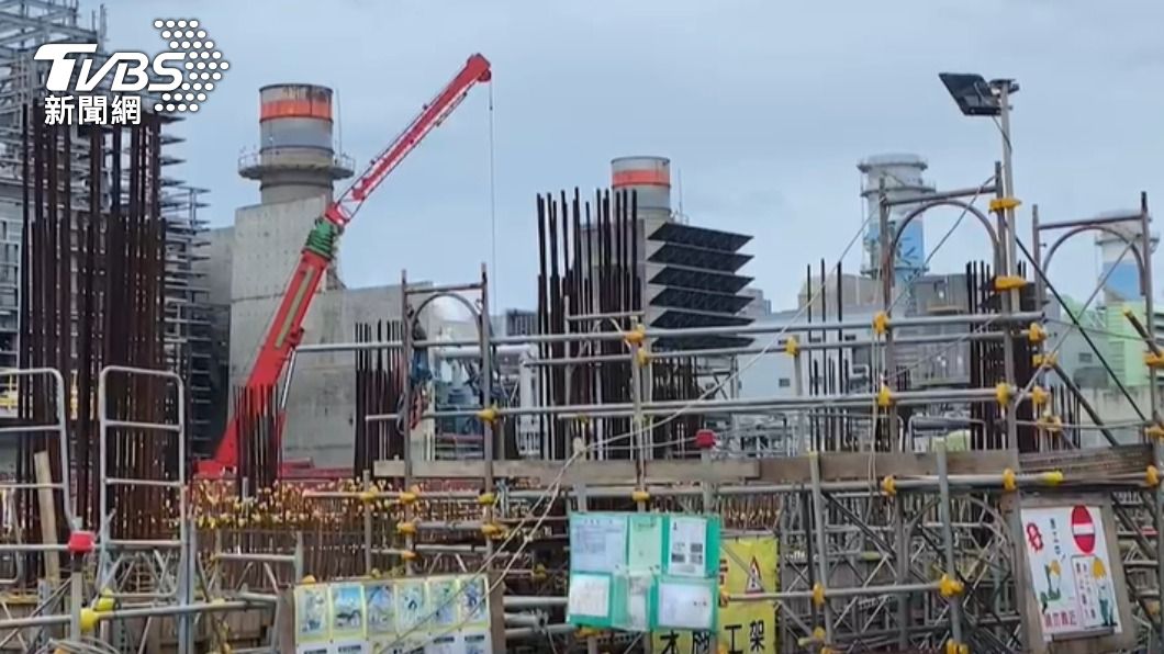 桃園大潭電廠爆發工程人員群聚感染。（圖／TVBS）