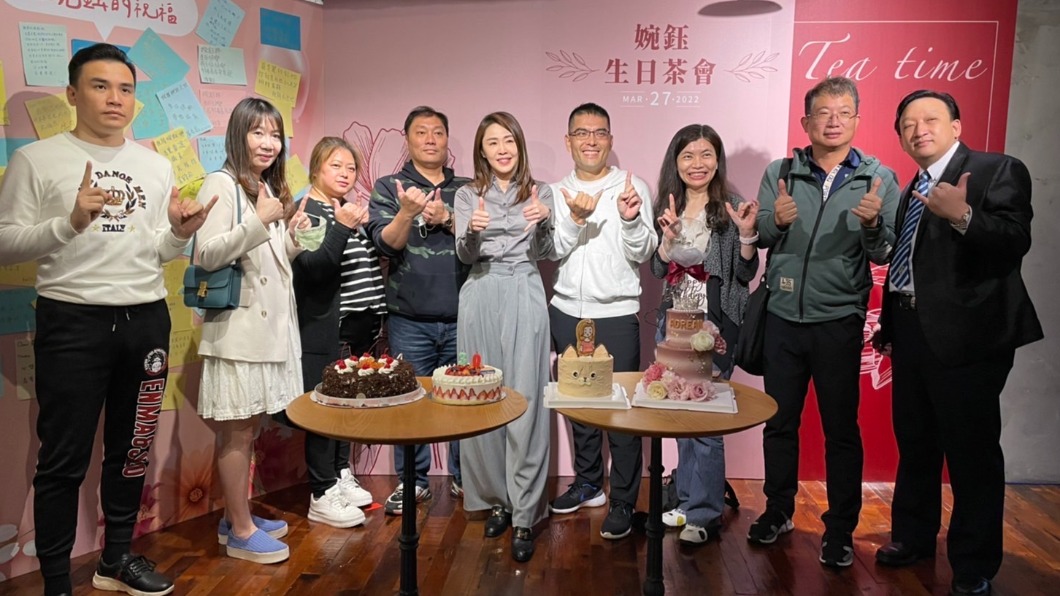 李婉鈺今天舉行生日茶會並宣布參選。(圖/李婉鈺辦公室提供)