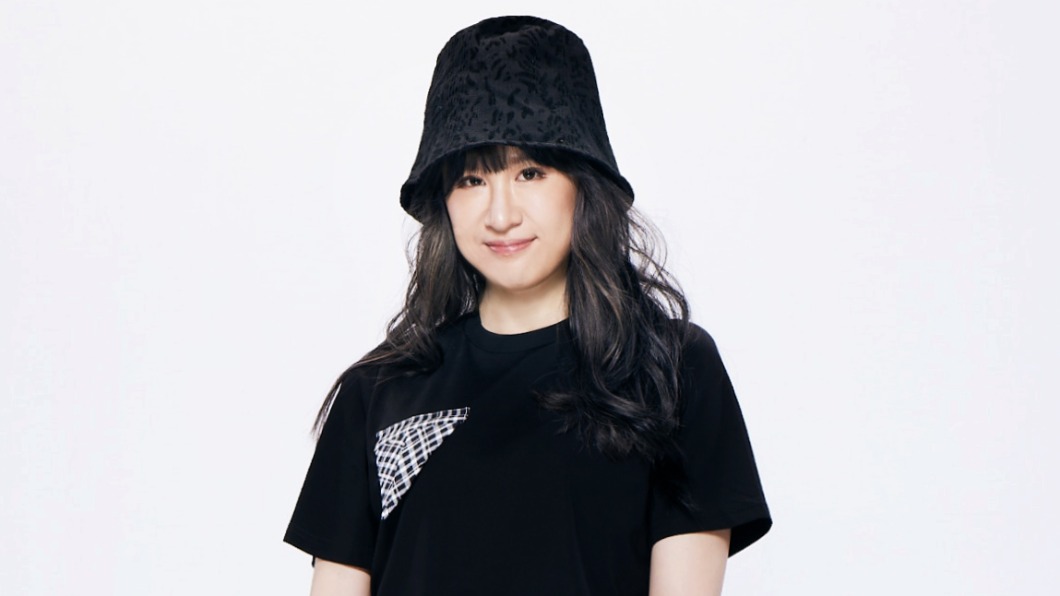 田心蕾不靠爸，精打細算花1.6萬搞定11套造型服。（圖／瑞田音樂提供）