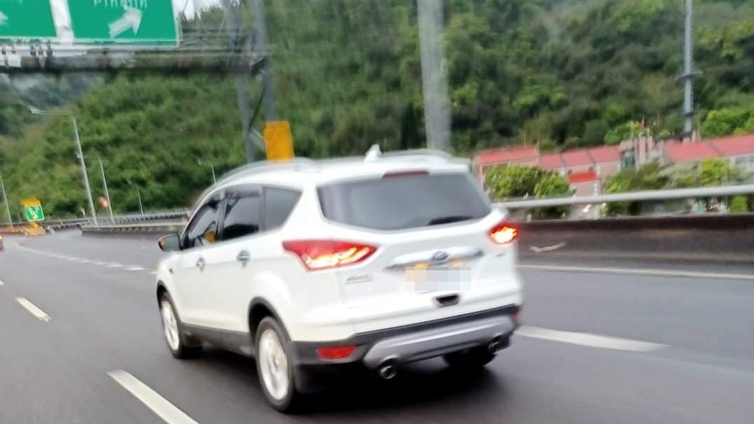 扯!雪隧沒車「龜速開53公里」 網認車牌:公告好幾次