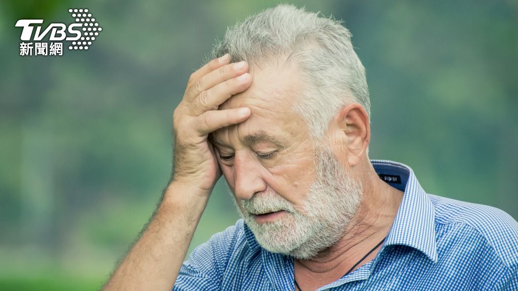 骨髓增生性腫瘤好發在年長者身上,容易疲勞、頭暈的徵兆常被認為只是老化現象。(示意圖/shutterstock達志影像)