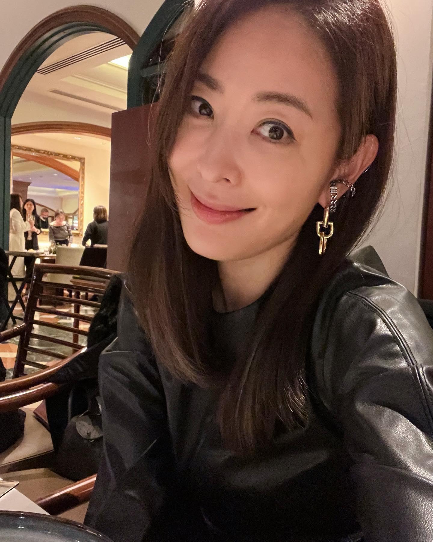 賈永婕現年48歲依舊凍齡。(圖/翻攝自賈永婕臉書)