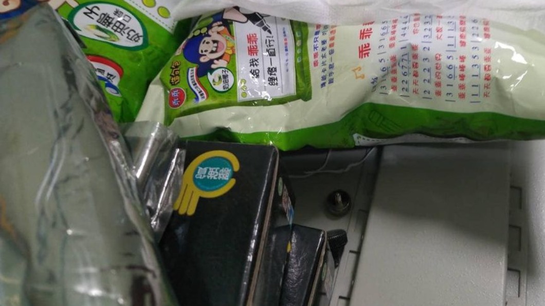 機台放乖乖不夠！工程師加「女性私密物」：量再大也免驚