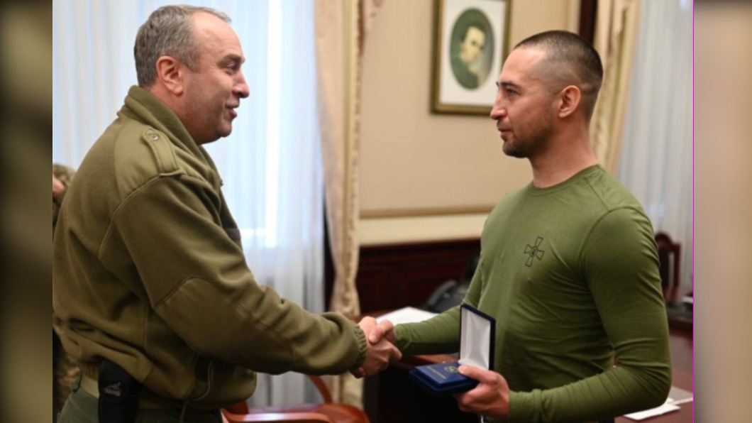 蛇島英雄返家!嗆爆俄軍一句「去你X的」 今獲榮譽勳章