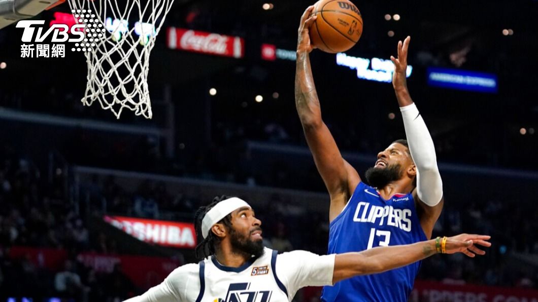 不少人熱愛觀看NBA賽事。(圖/達志影像美聯社)
