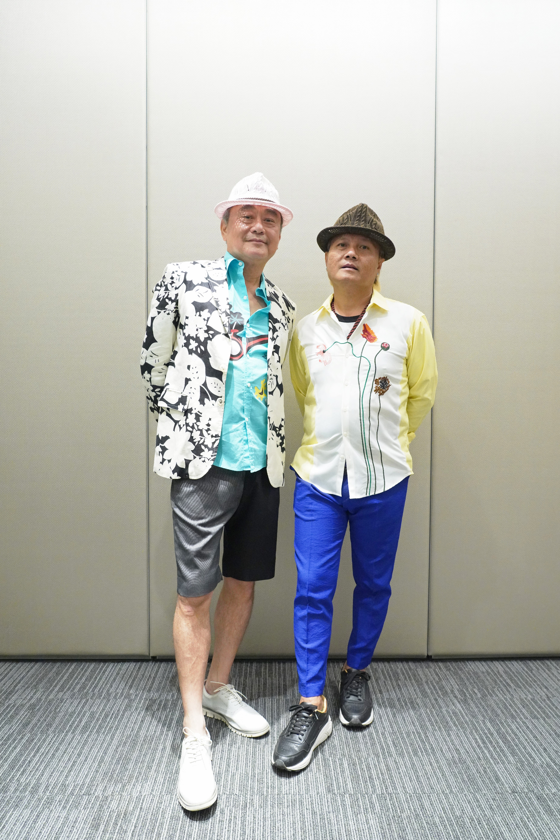 陳昇(左)及新寶島康樂隊團員阿Van(右)。(圖/滾石唱片提供)