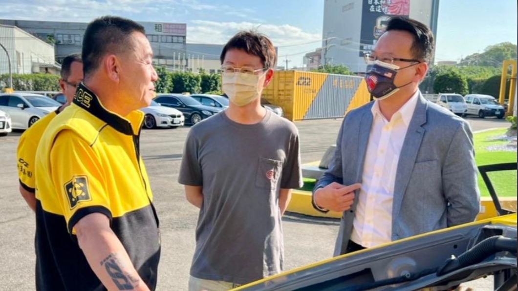 比賽場地在台中高美濕地的環港北路。（圖／翻攝自立法委員 莊競程臉書）