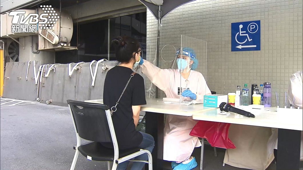 邱淑媞直言疫情已經爆開病例數僅供參考。(圖/TVBS)