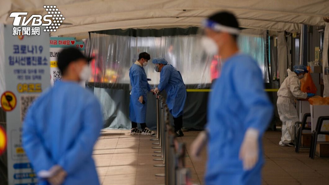 韓國成人接種率97%,死亡率極低。(圖/達志影像美聯社)