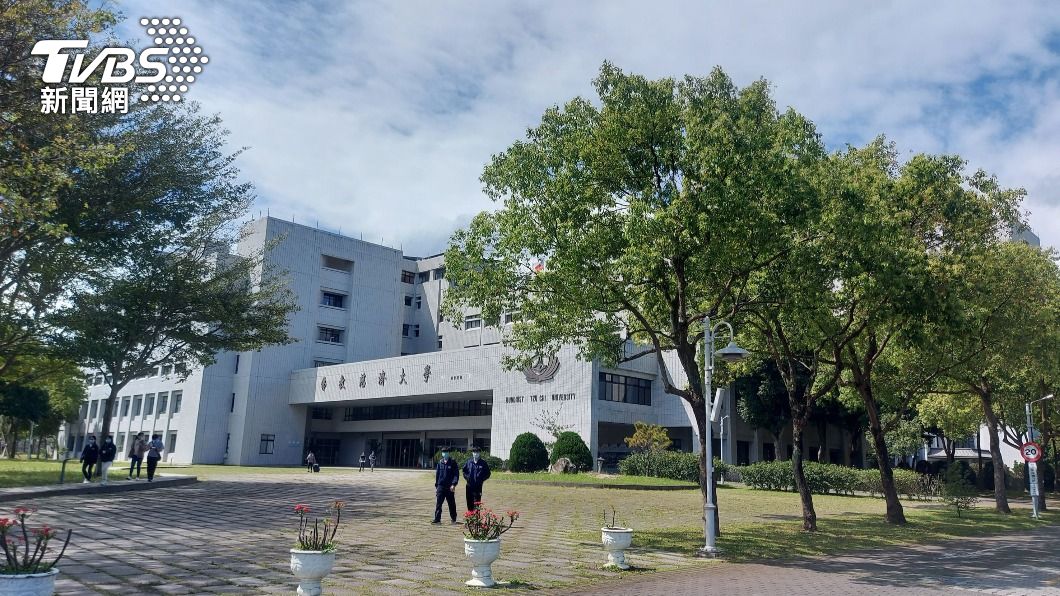 基隆、花蓮2大學有師生確診 陳時中下午2時說明