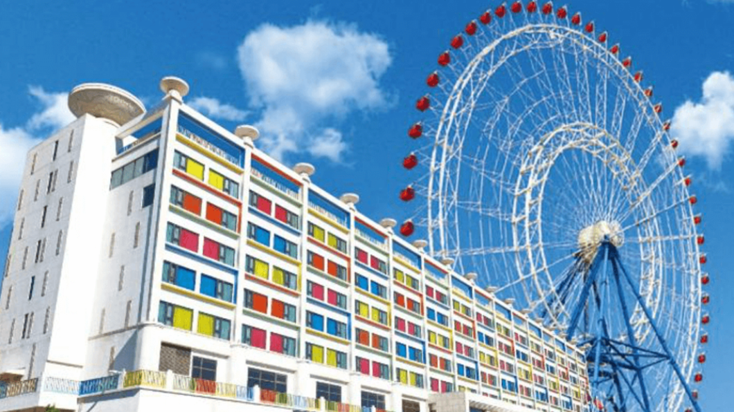 福容大飯店坐落全台最大麗寶樂園渡假區內，走出飯店就是雙樂園與OUTLET。（圖／福容大飯店提供）