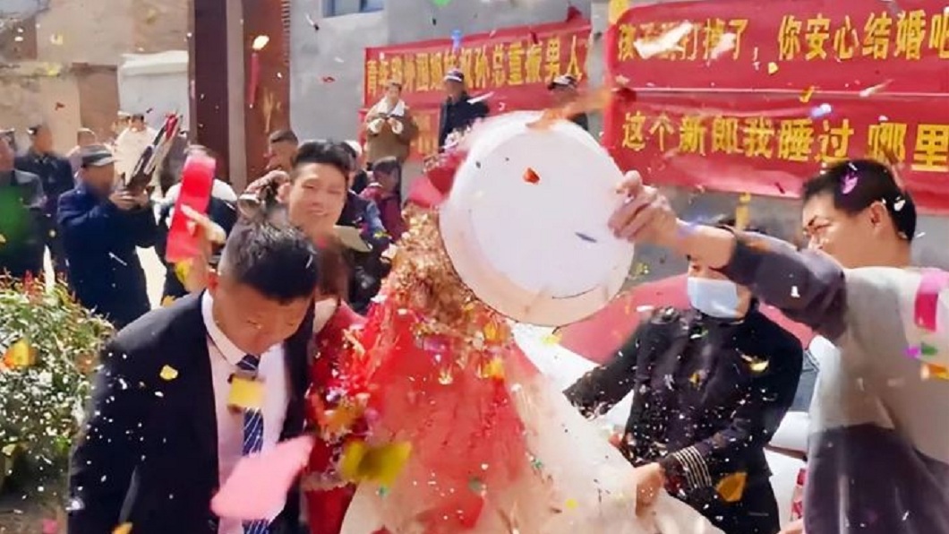 新人仍繼續完婚。(圖/翻攝自騰訊網)