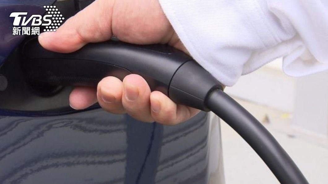 有些停車場規定,電動車只要沒有在進行充電也會有罰則。(圖/TVBS)
