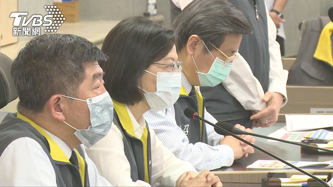 本土狂飆「蔡英文急約縣市首長聊疫情?」 陳時中這樣說
