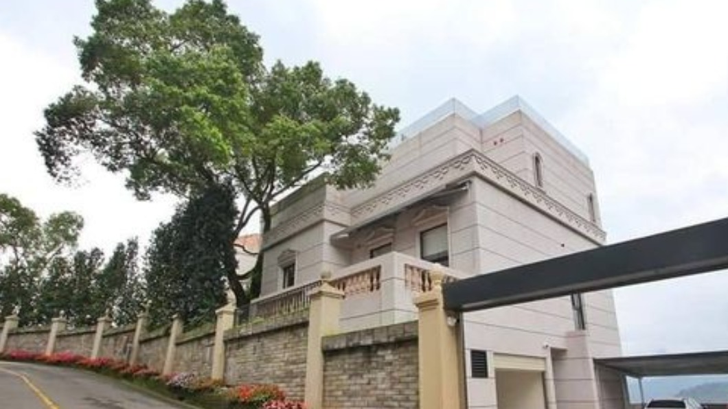 王羽因病將市價逾10億的新店豪宅轉手易主。(圖/翻攝591房屋買賣交易網)