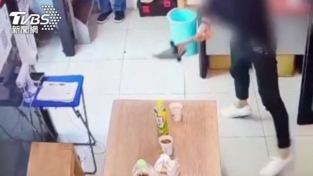 說好要借錢!棋牌社老闆反悔只給7千 通緝犯砸店洩憤