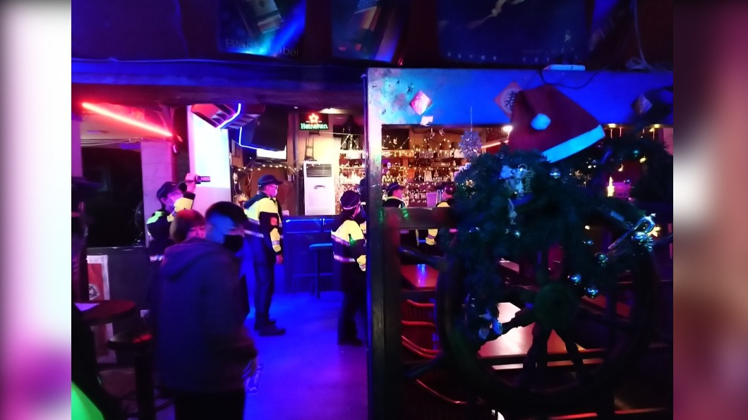 花警加強防疫稽查 避免特定娛樂場所成防疫漏洞