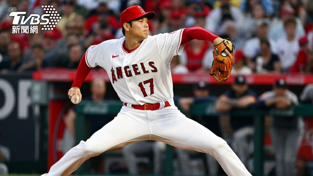 大谷投第一球就飆出160.6公里快速球。(圖/達志影像美聯社)
