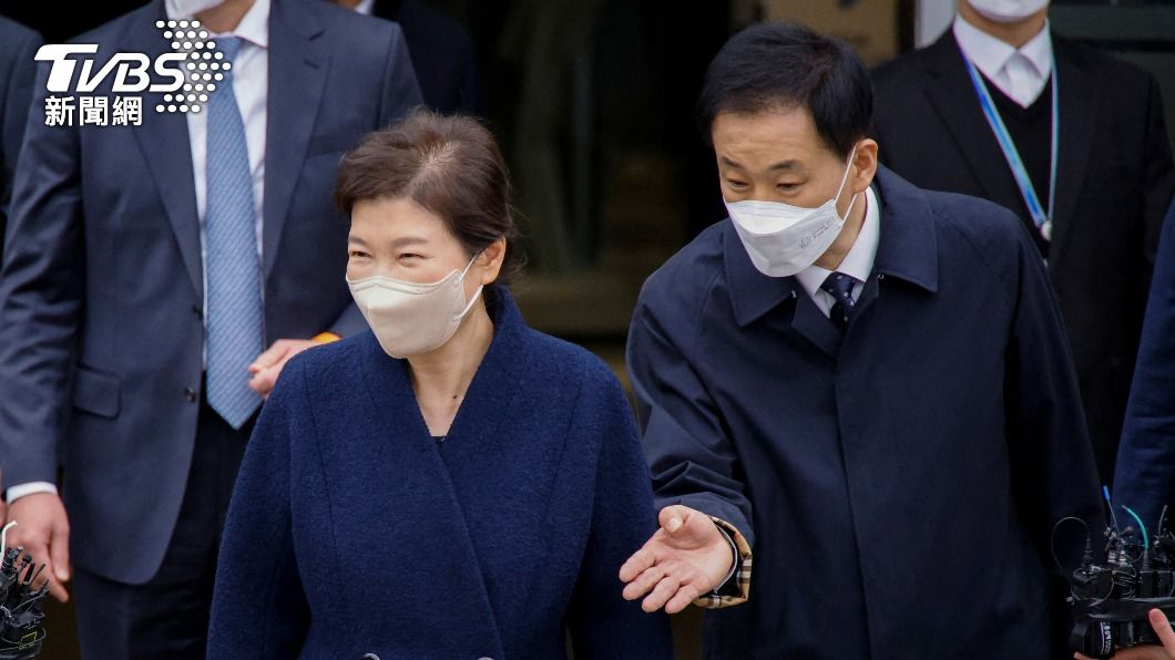 朴槿惠力挺身邊親信柳榮夏參選大邱市長，引發她欲延續政治生命的猜測。（圖／達志影像路透社）